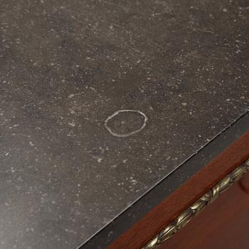 A gustavian style chest of drawers. First half of the 20th century.