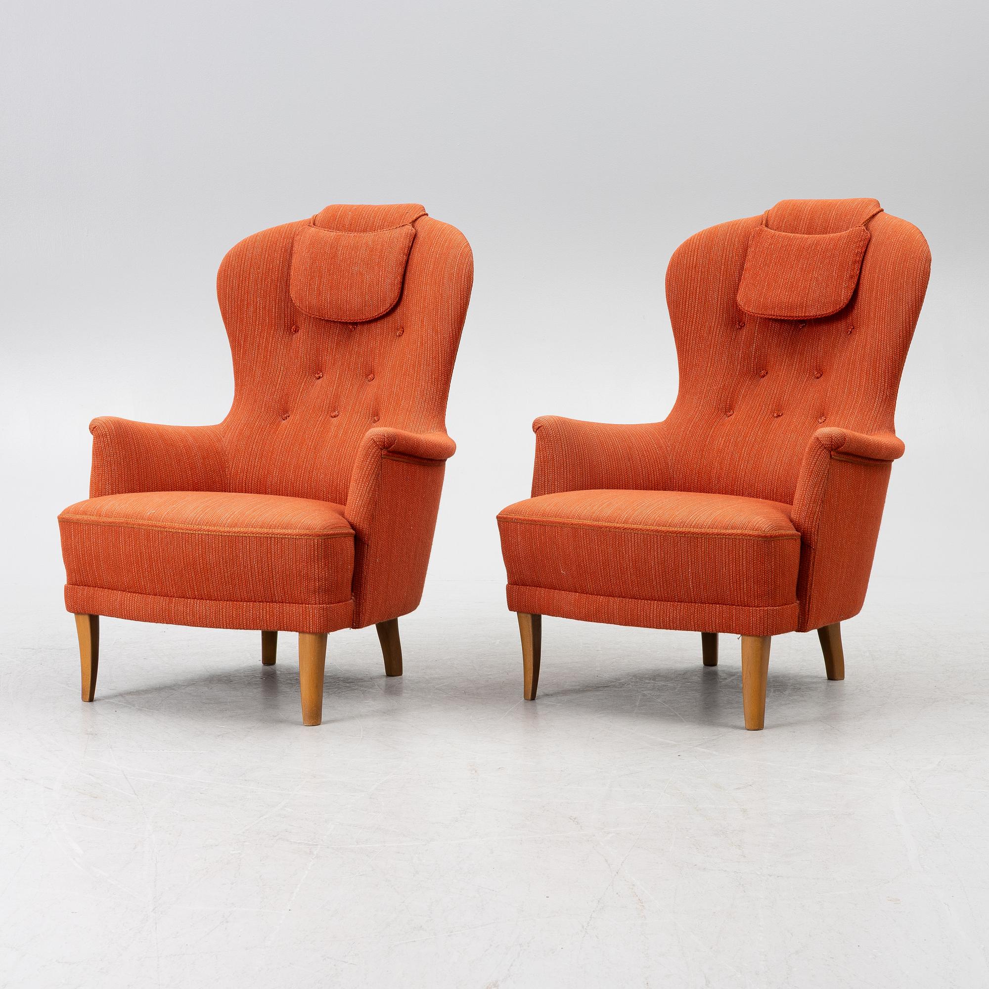 Carl Malmsten, a pair of "Farmor" armchairs, O.H.Sjögren, Sweden, later part of the 20th century.