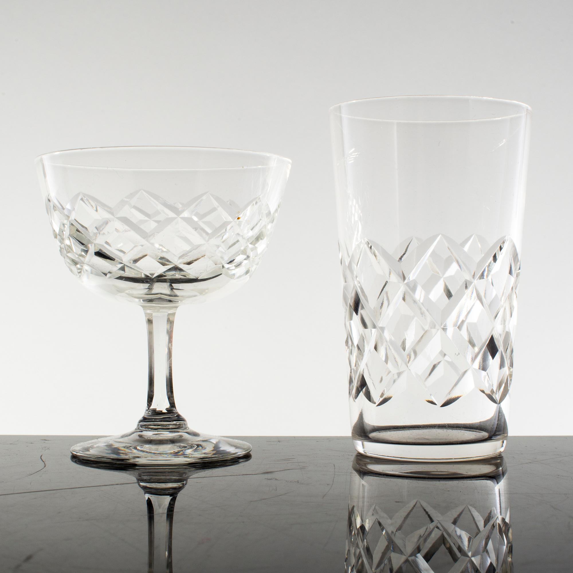 GLASSERVIS, 39 delar, glas, "Bror", Kosta.