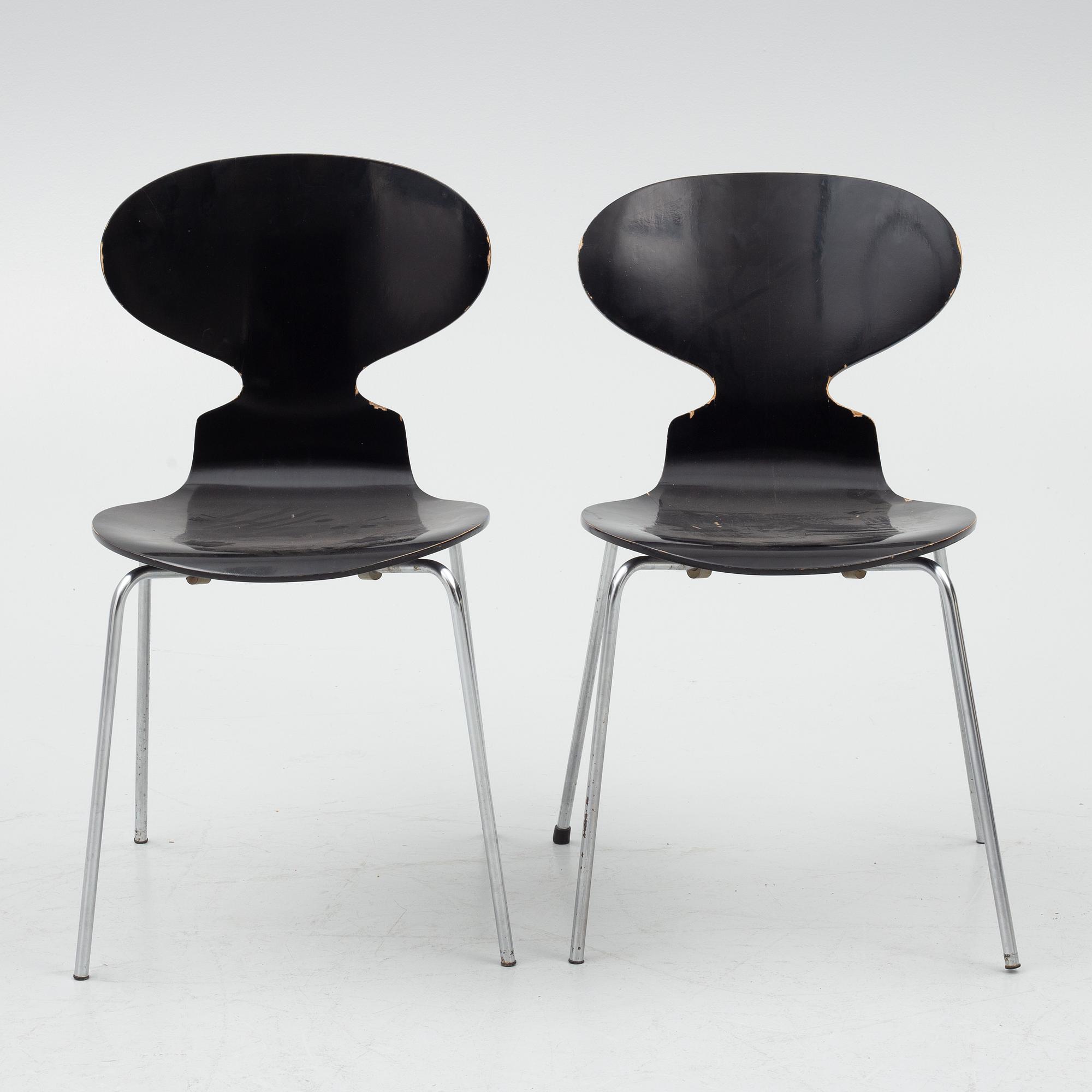 Arne Jacobsen, stolar, ett par, "Myran", Fritz Hansen, Danmark, 1973.