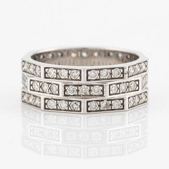 Ring in white gold, octagonal shape with brilliant-cut diamonds.