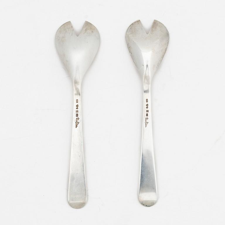 Wiwen Nilsson, Two silver oyster spoons, Anders Nilsson, Lund 1947.