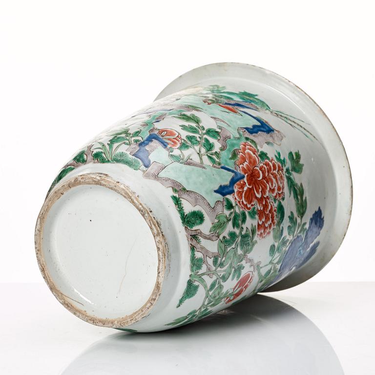 A famille verte vase, Qing dynasty, Kangxi (1662-1722).