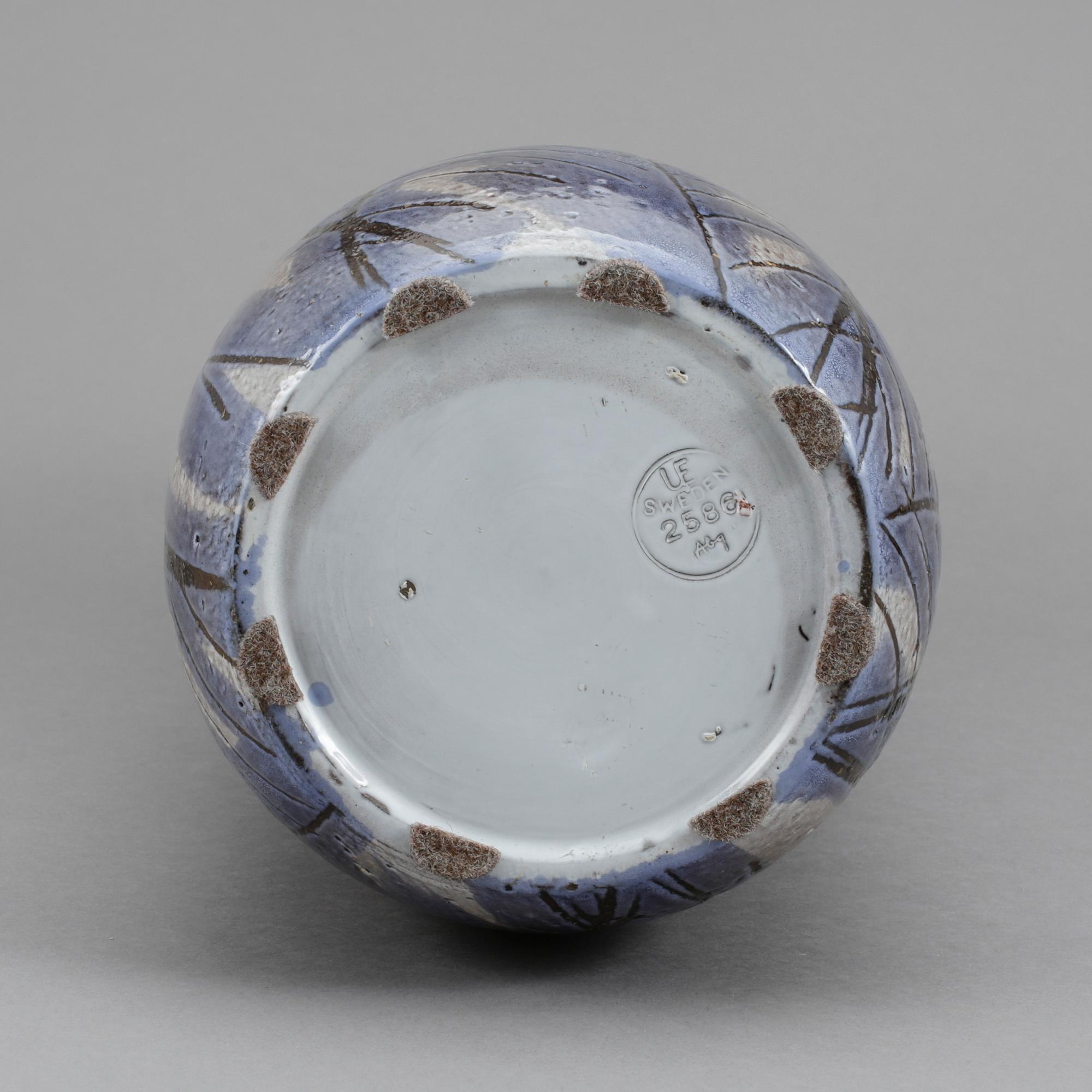 VAS, lergords, "2586", Ingrid Atterberg, Upsala Ekeby, 1900-talets mitt.