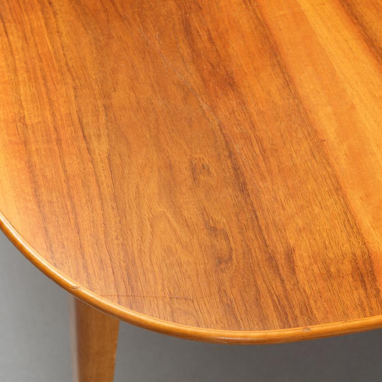 Josef Frank, a dining table, model B 947, Svenskt Tenn, pre 1985.