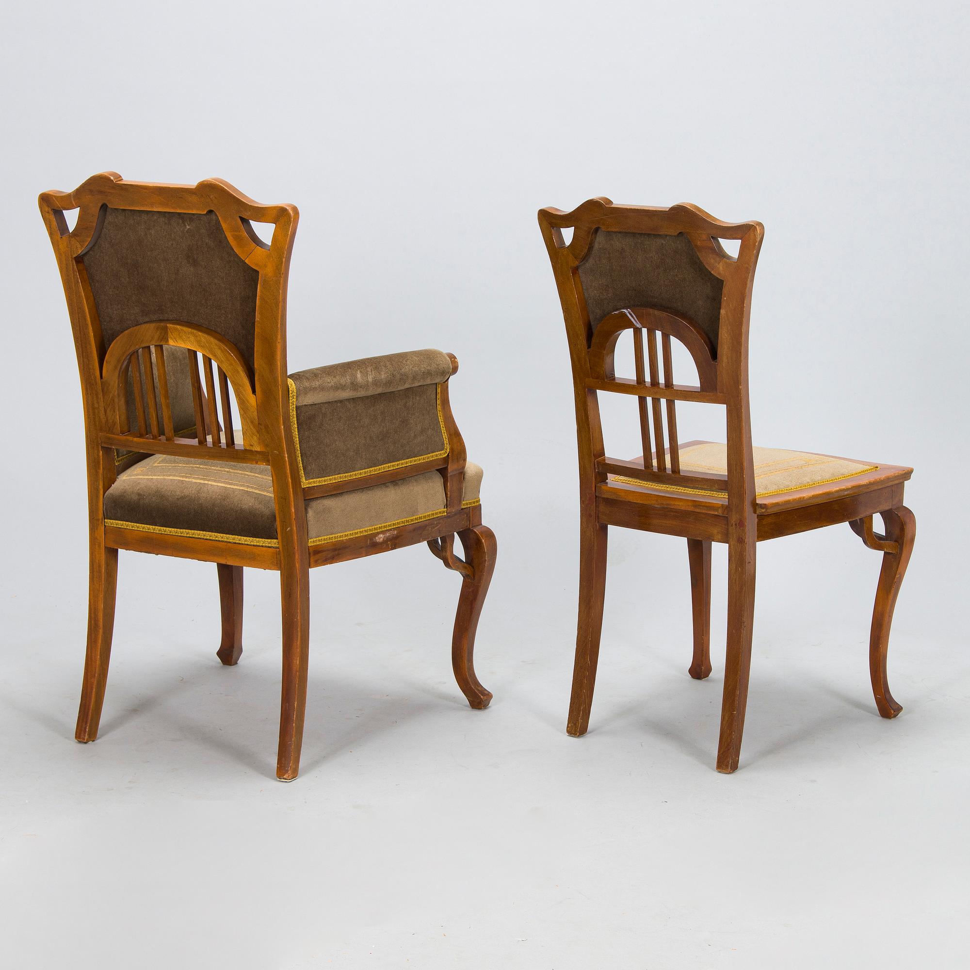 An eight piece Art Nouveau lounge suite in mahogany, Belgium/Netherlands, early 20th century.