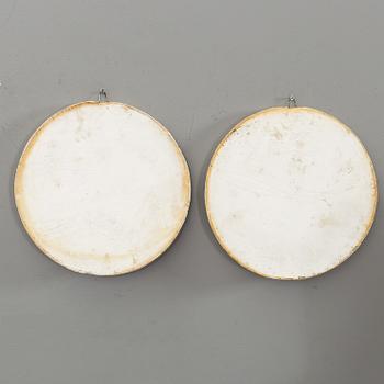 PLAKETTER, 2 st, gips, Bertel Thorvaldsen, efter, 1900-talets början.