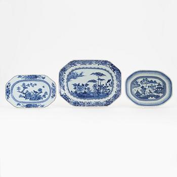 A group of three blue and white serving dishes, Qing dynasty, Qianlong (1736-1795) and Qingdynasty, 19th Century.