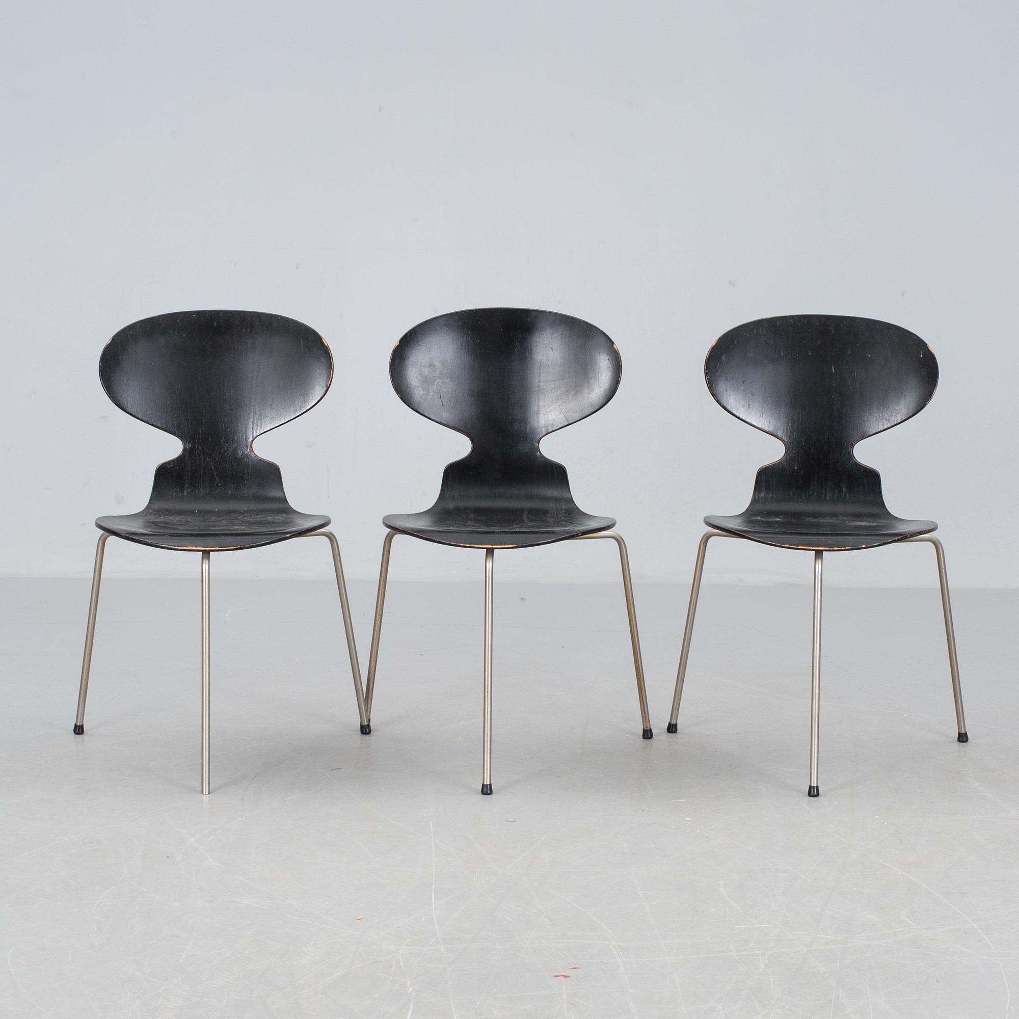 STOLAR, 3 st. "Myran", Arne Jacobsen för Fritz Hansen.