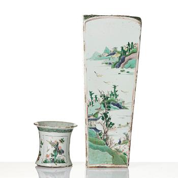 Vas, porslin. Qingdynastin, Kangxi (1662-1722).