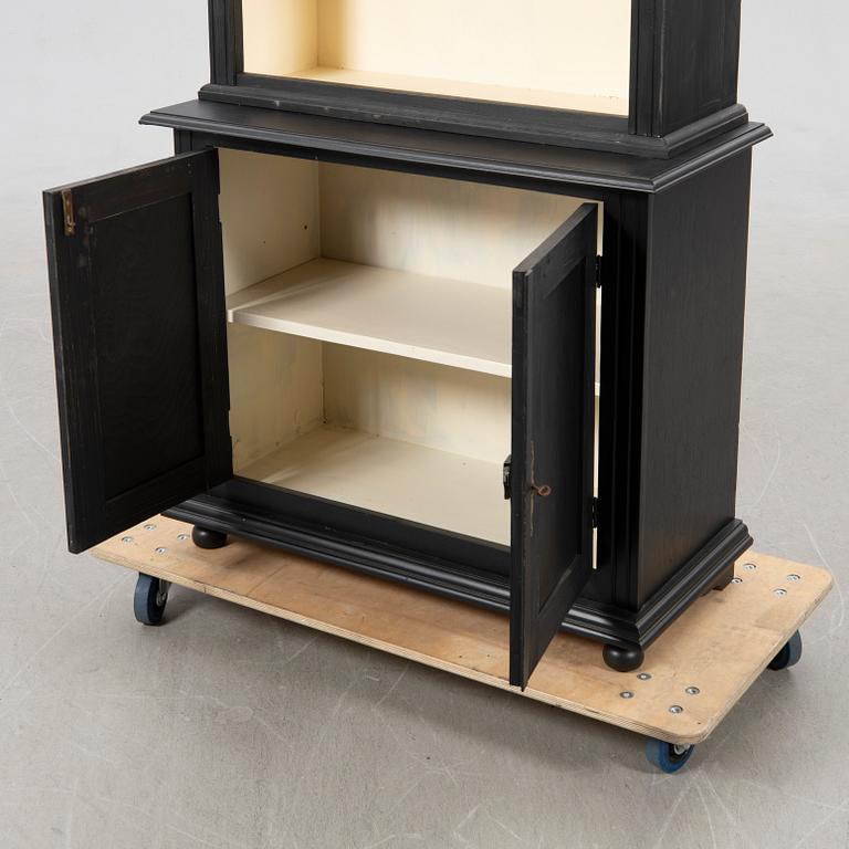 Bookcase, first half of the 20th century.