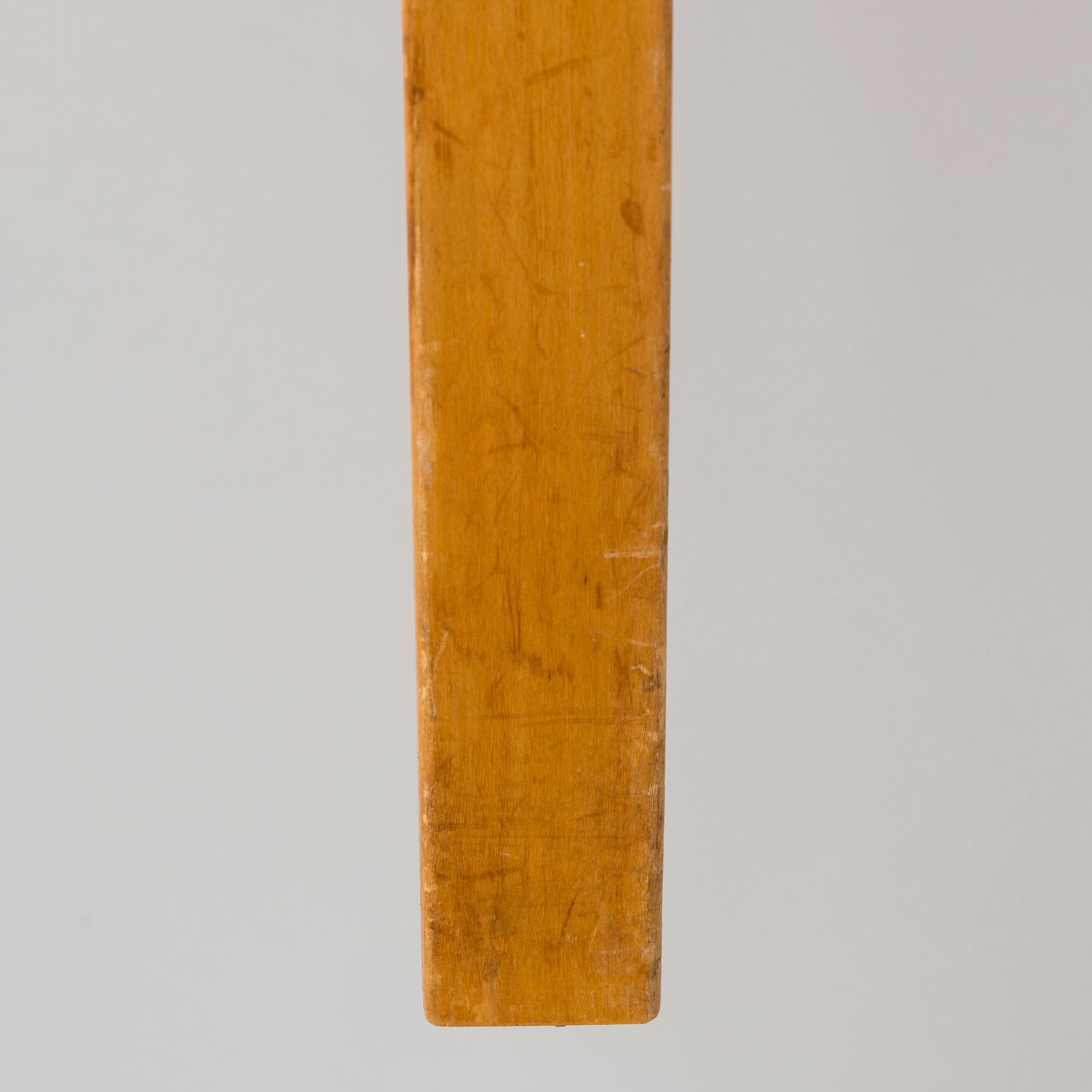 Alvar Aalto, bord, modell 72, för O.Y. Huonekalu-ja Rakennustyötehdas A.B. 1900-talets mitt.