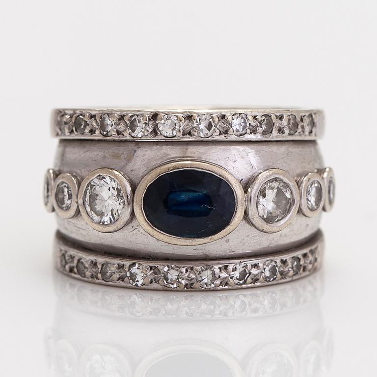 Ring, 9K vitguld, oval safir samt diamanter totalt ca 0.62 ct.