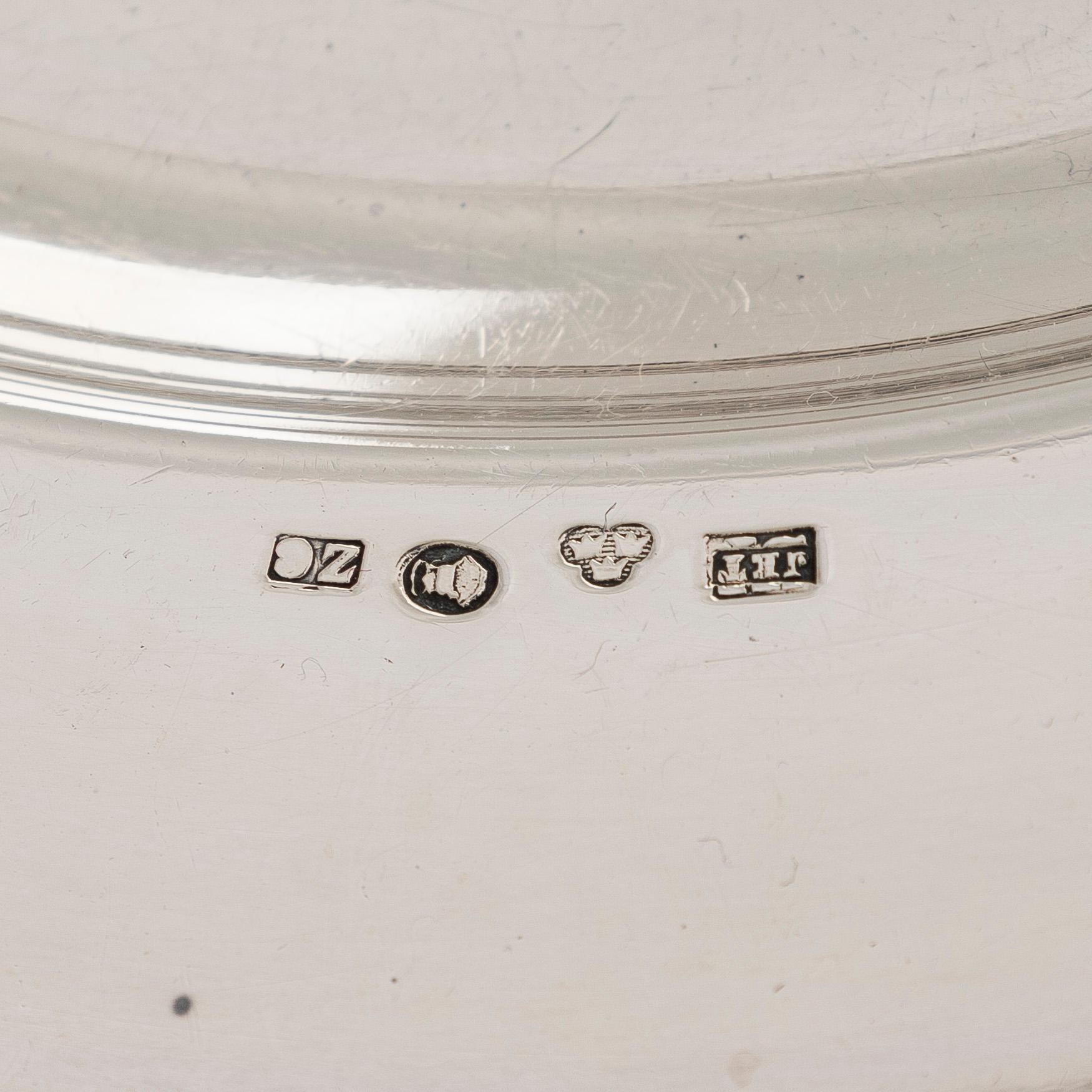 Sokerikkopari, vadit ja sirotinlusikat, hopeaa, JE Torsk, Tukholma 1902.