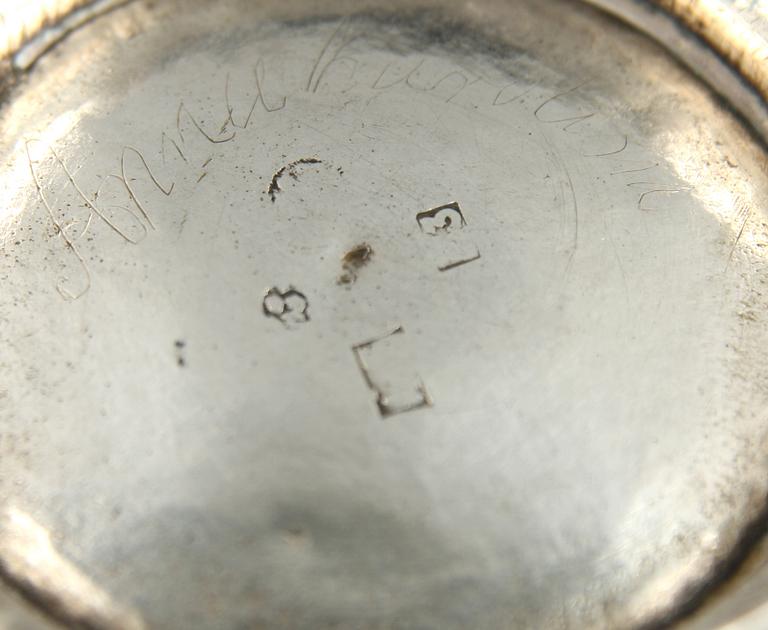 BÄGARE, silver, otydliga stämplar. 1800-tal.