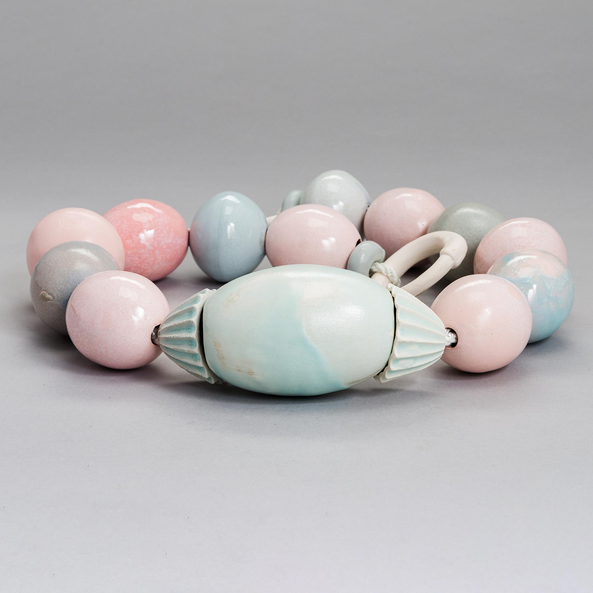 Anna Hackman, a 'String of pearls'sculpture signed Anna Hackman. 2016.