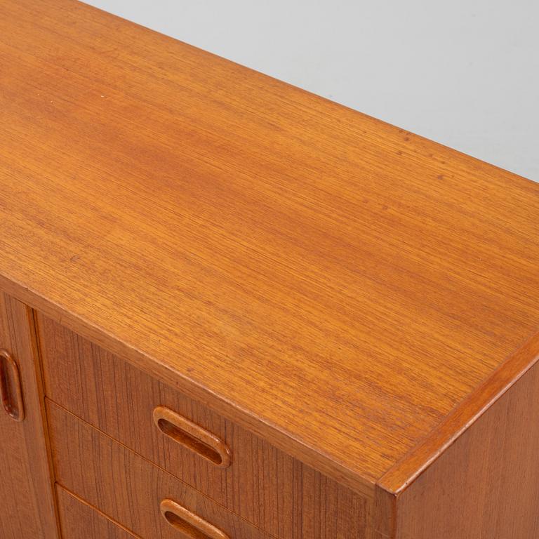 A teak veneered sideboard, 1950's/60's.