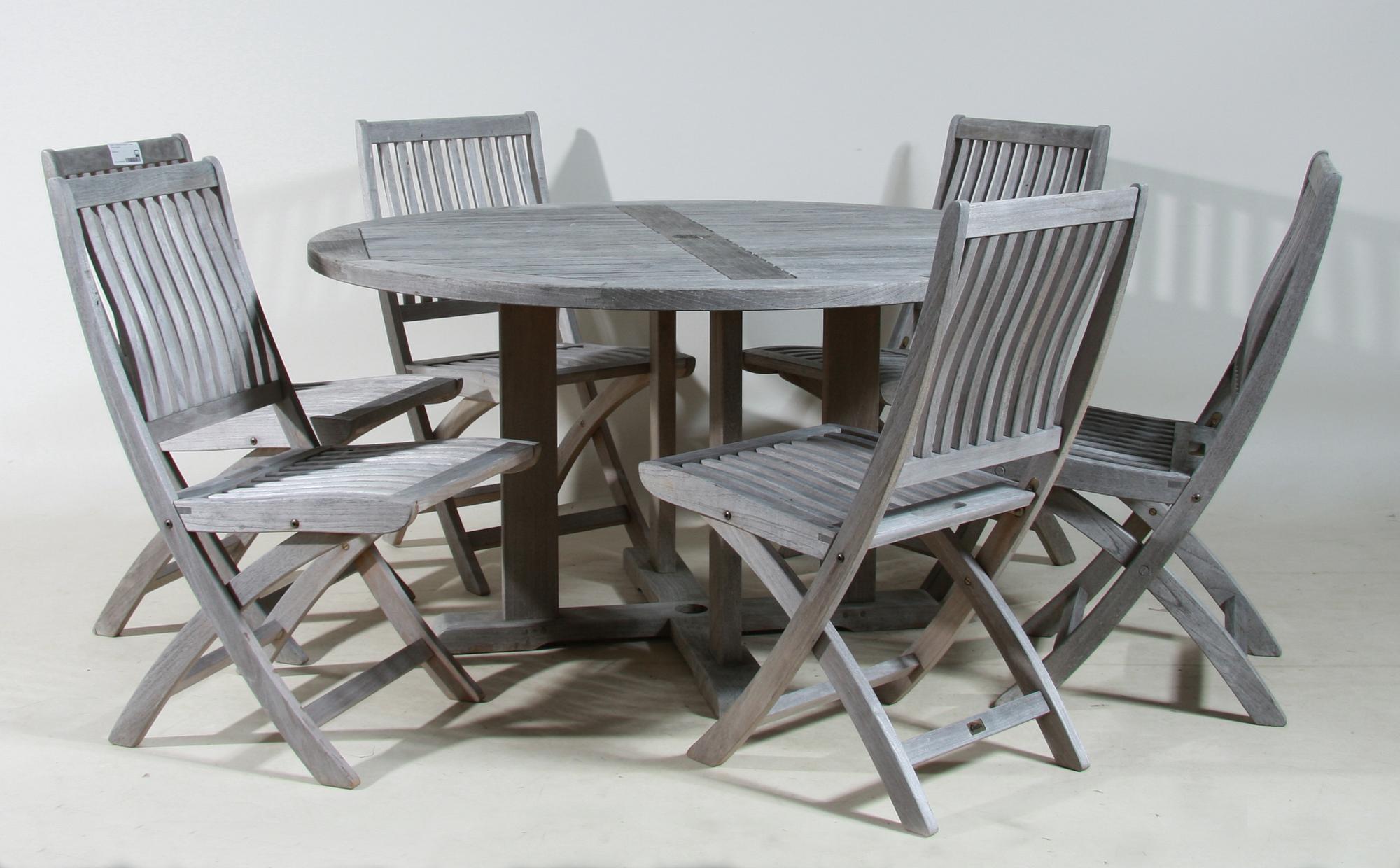 TRÄDGÅRDSGRUPP, 7 delar, Gloster, England. 2000-tal.