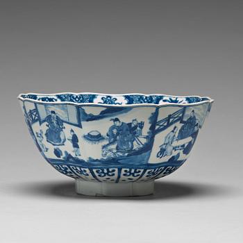 613. A blue and white bowl with immortals, Qing dynasty, Kangxi (1662-1722).