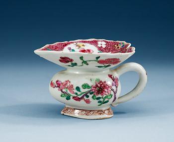 1594. A famille rose spitoon, Qing dynasty, Qianlong (1736-95).