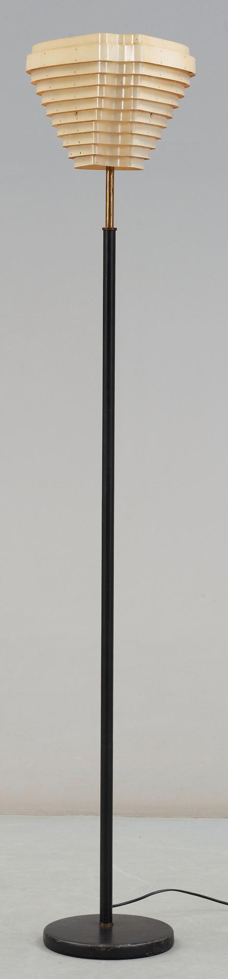 ALVAR AALTO, golvlampa, "A 805", Valaistustyö, Finland sannolikt 1950-tal.