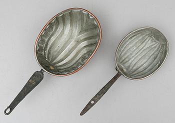 ALADÅBFORMAR, 2 st, koppar, 1800-tal.