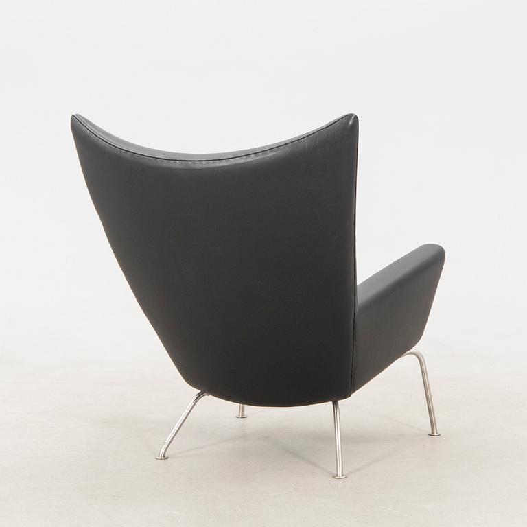 Hans J. Wegner, fåtölj, modell "CH445, Wing Chair", Carl Hansen & Søn, Danmark.