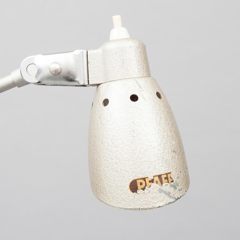 INDUSTRILAMPA, metall, etikettmärkt Pfaff, Tyskland, 1900-talets mitt.