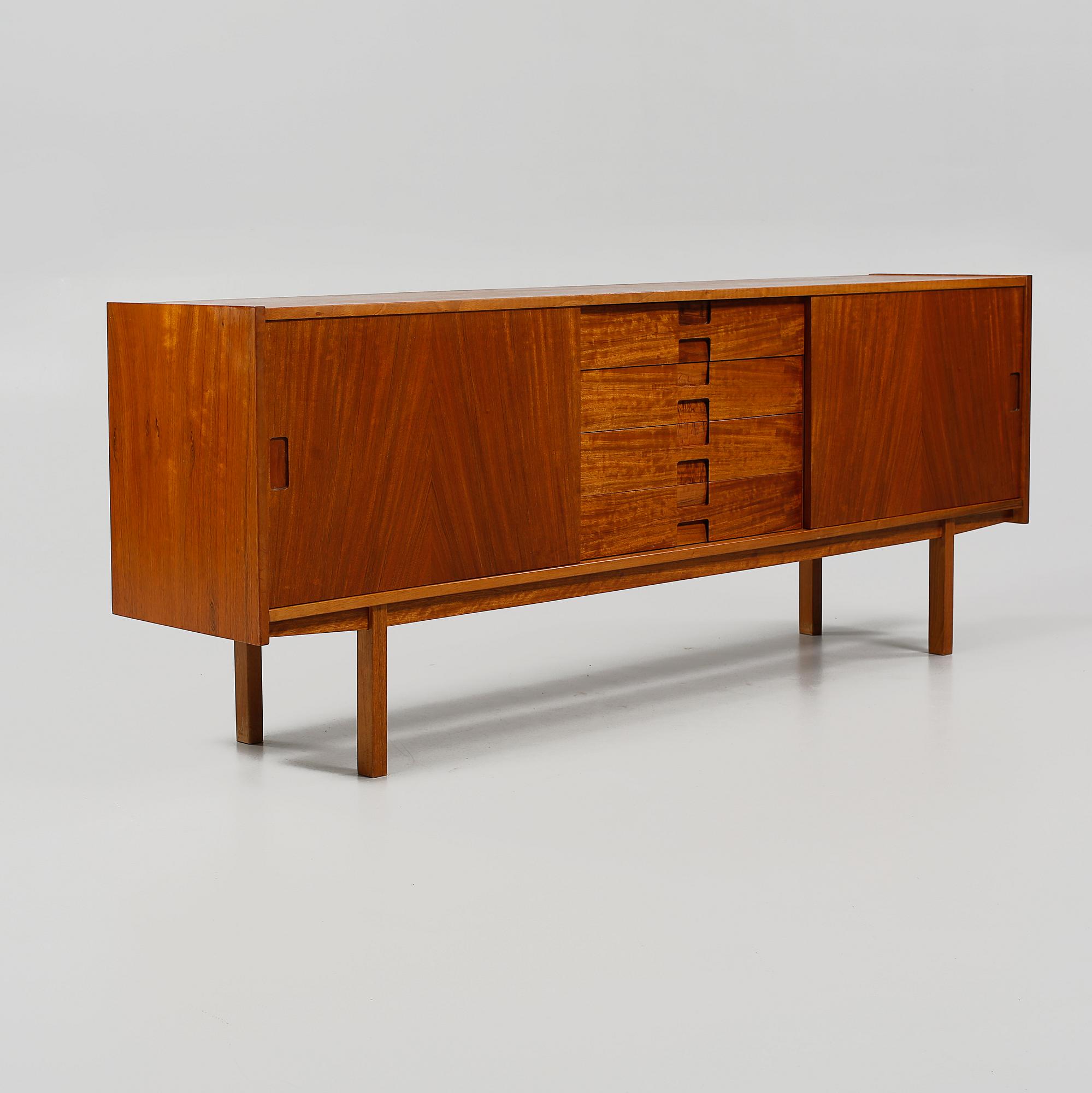 SIDEBOARD, 1900-talets andra hälft.
