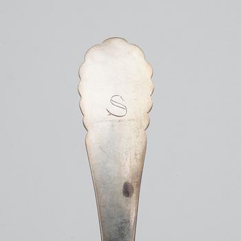 BESTICKSERVIS, 18 delar, silver, snäckmodell, KG Markströms Guldsmeds AB, Uppsala 1930-tal. Total vikt 1069 gr.