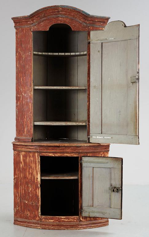 HÖRNSKÅP, allmoge, 1700/1800-tal.