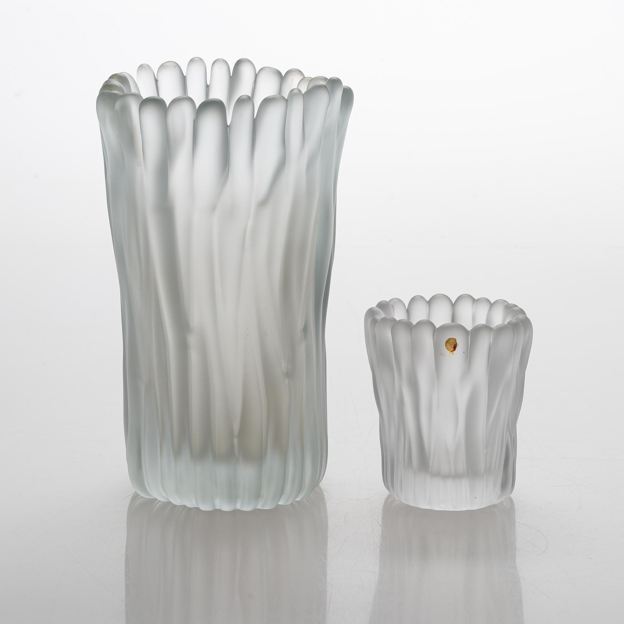 Tapio Wirkkala, två vaser, "Jäkälä "(Renlav), signerad Tapio Wirkkala, Iittala 3515. 1950-64.
