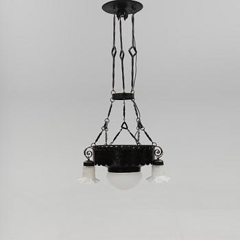 TAKLAMPA, smide, jugend, omkring år 1900. Höjd ca 105 cm.