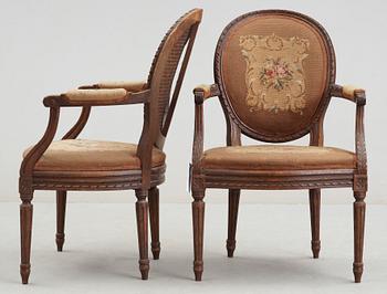 KARMSTOLAR, ett par, Louis XVI-stil, 1900-tal.