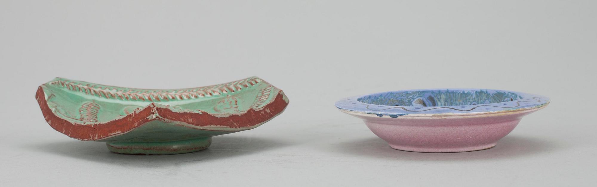 SKÅLAR, 2 st, keramik, Rut Bryk samt Rakel Bäck-Usvaala.