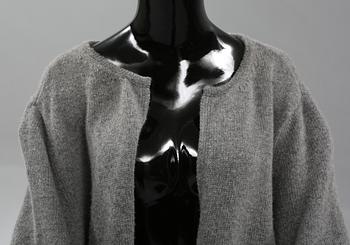 CAPE, Valentino.