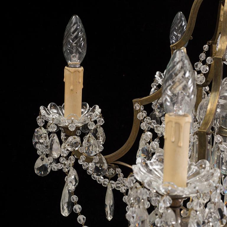 An early 20th century ceiling light.