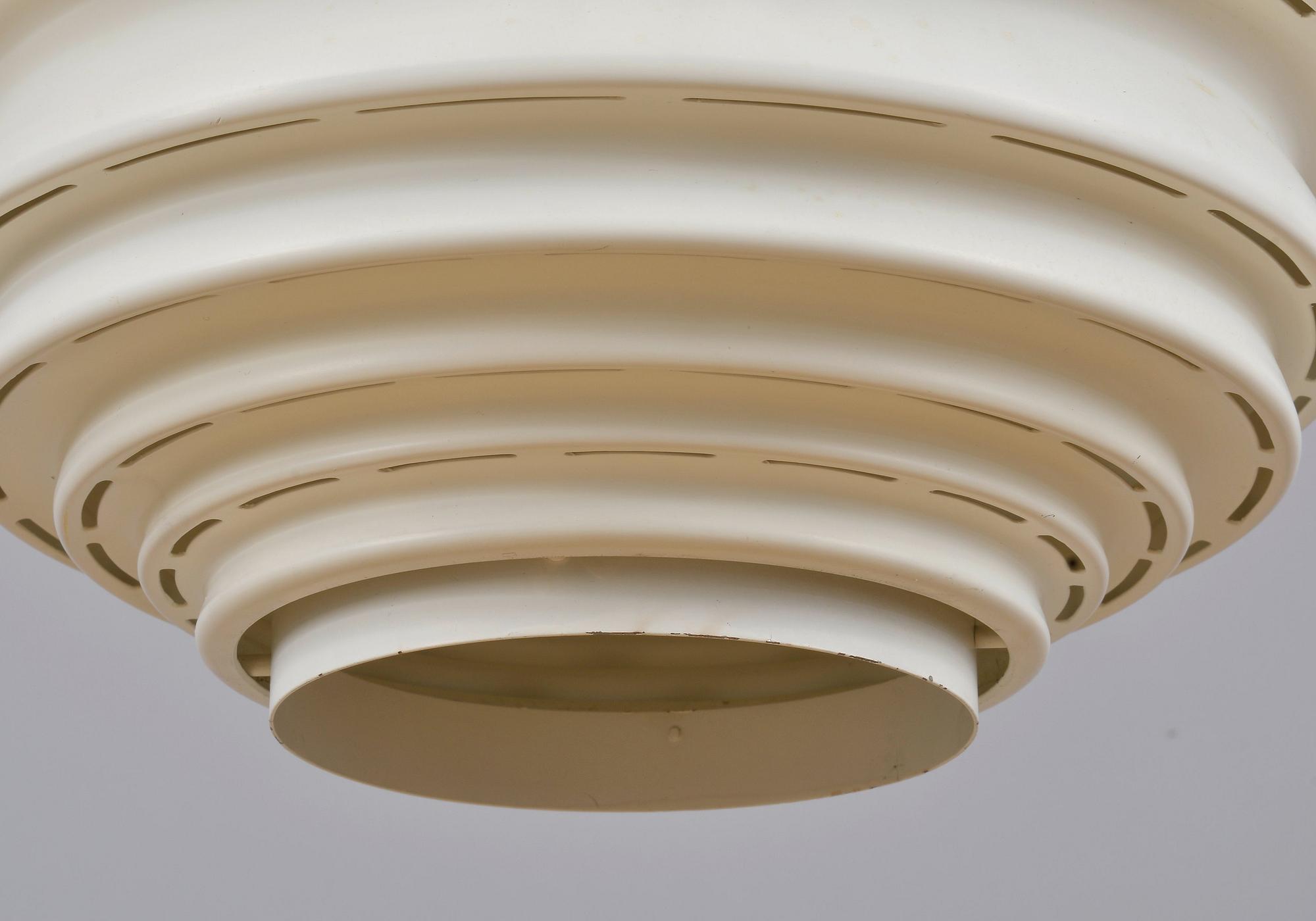 Alvar Aalto, KATTOVALAISIN A 335B.