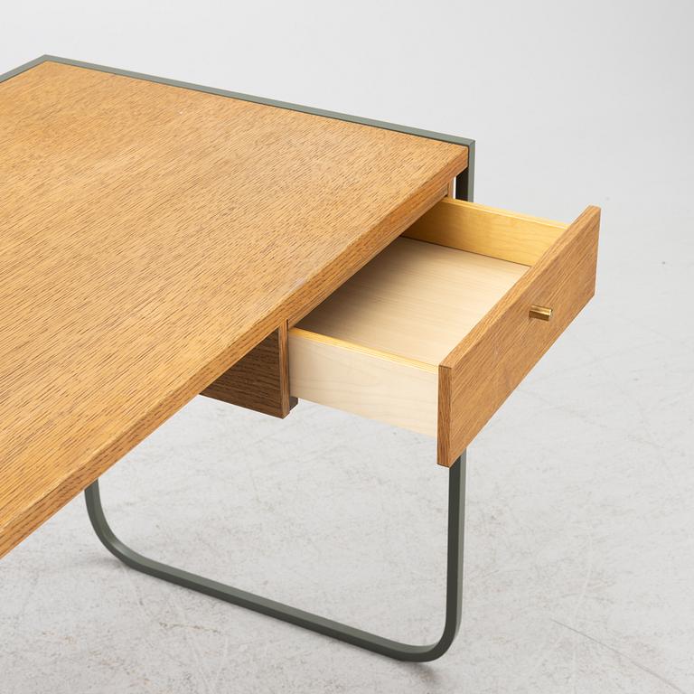 Mats Broberg & Johan Ridderstråle, skrivbord, "Tati", Asplund.