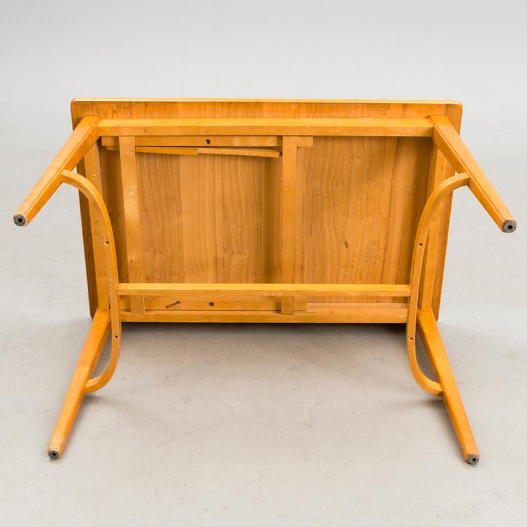 BORD, Isku, Finland 1900-talets mitt.