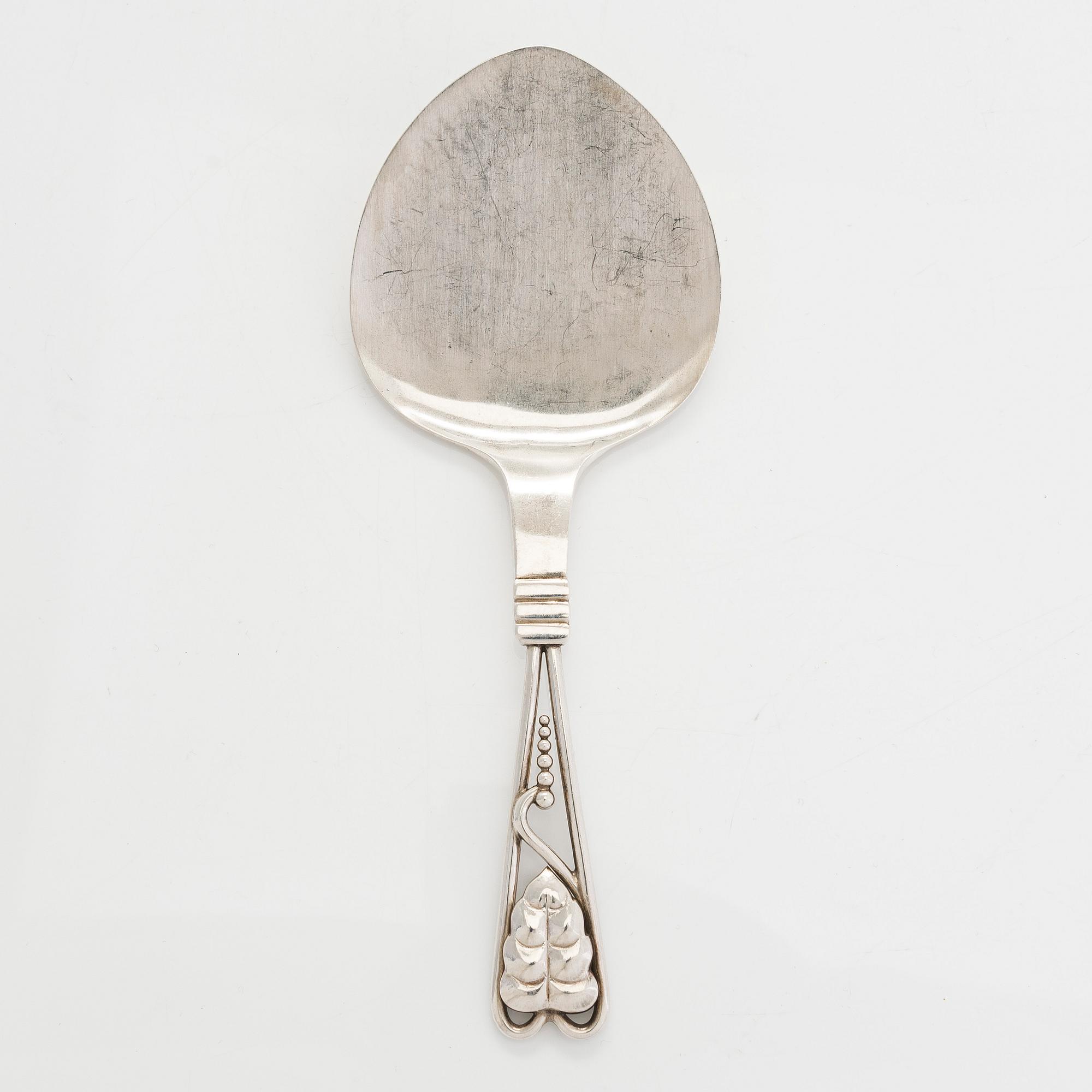 Georg Jensen, an early 20th-century silver server, 1904-1908. Model G.I. 71.