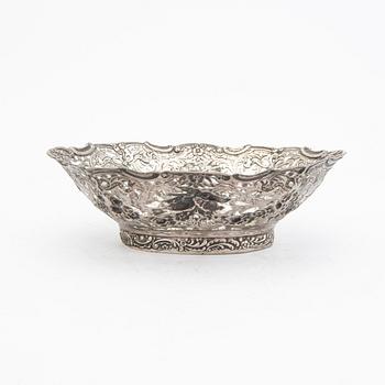 Skål rokokostil silver 1900-tal.