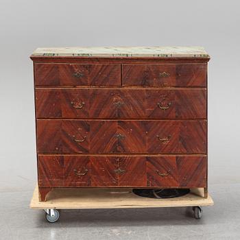 A painted Swedish chest of drawers from Hälsingland, 19th century.