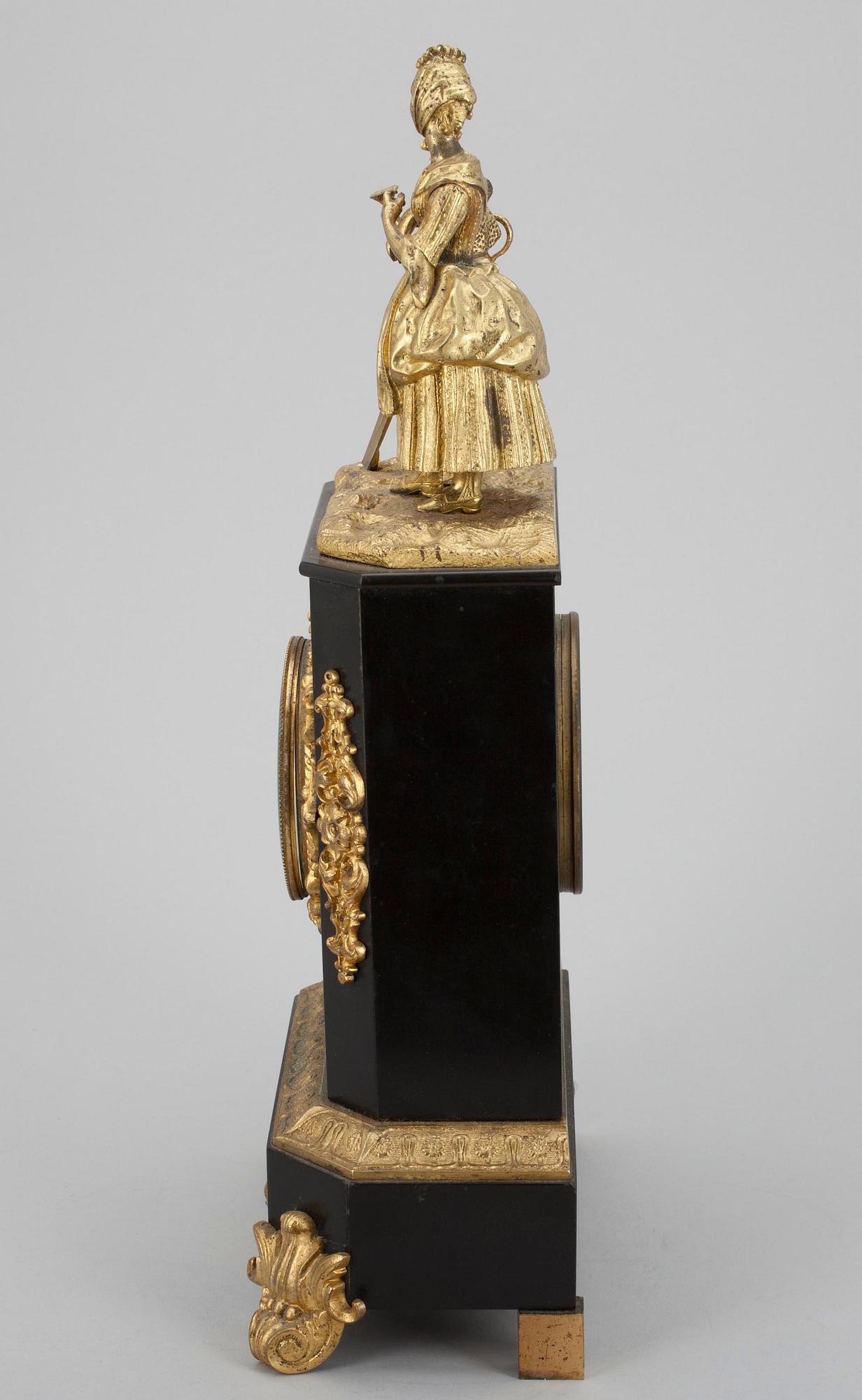 BORDSPENDYL, rokokostil, 1800-talets slut.