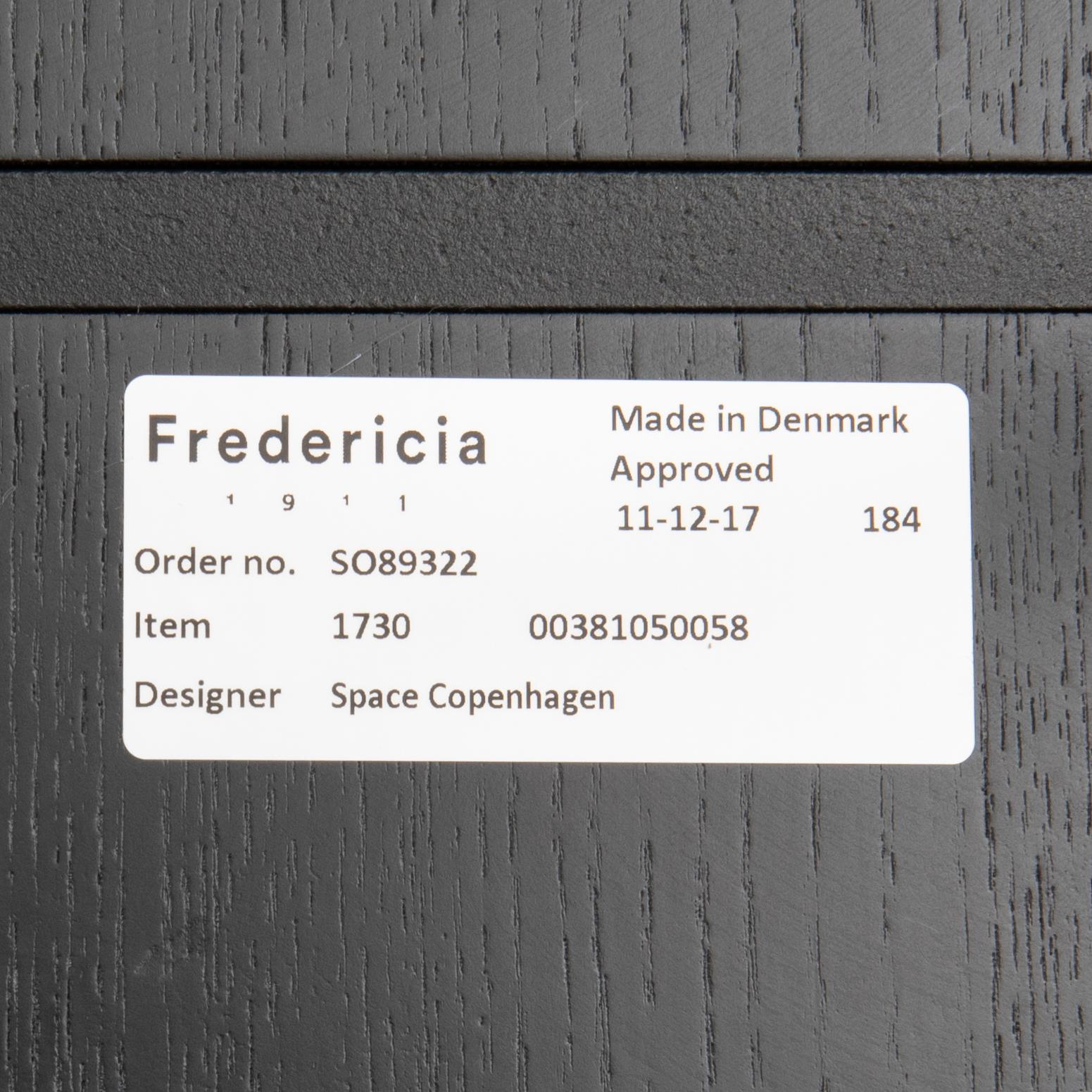 Space Copenhagen bar stools 1 pair "Spine Wood Base" for Fredericia furniture Denmark 2000s.