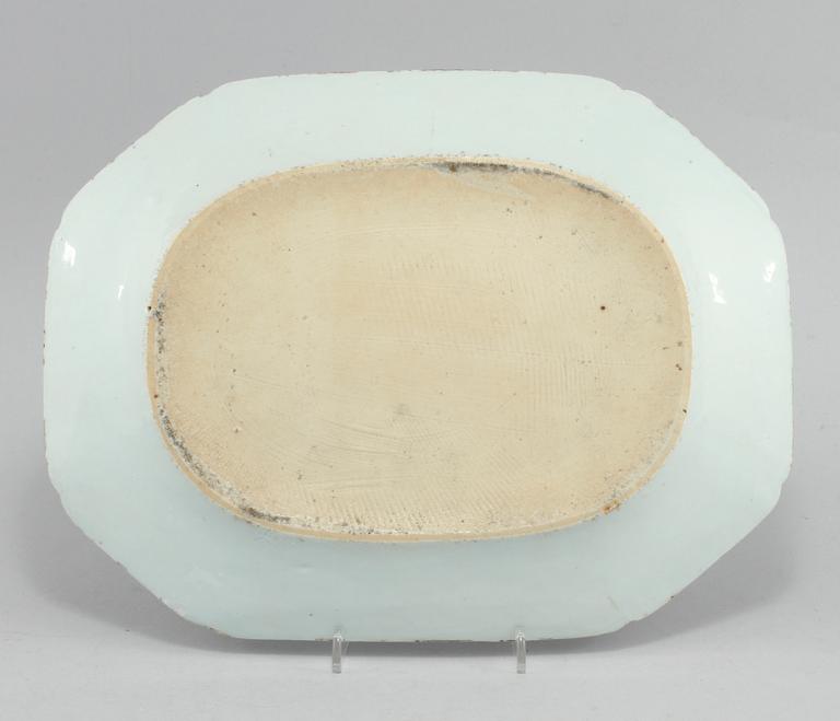 STEKFAT, porslin, Kina, 1700-tal.