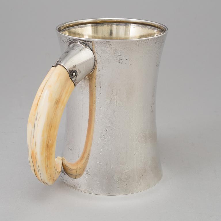 Three Swedish 201th century silver beakers, mark of K Andersson, Carlman and ARG, Stockholm 1903-1949.