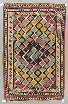 MATTA, Kelim, sannolikt semiantik. Ca 233x145 cm.
