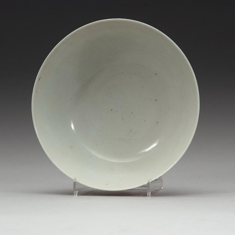 A bowl, late Qing dynasty with four character mark.