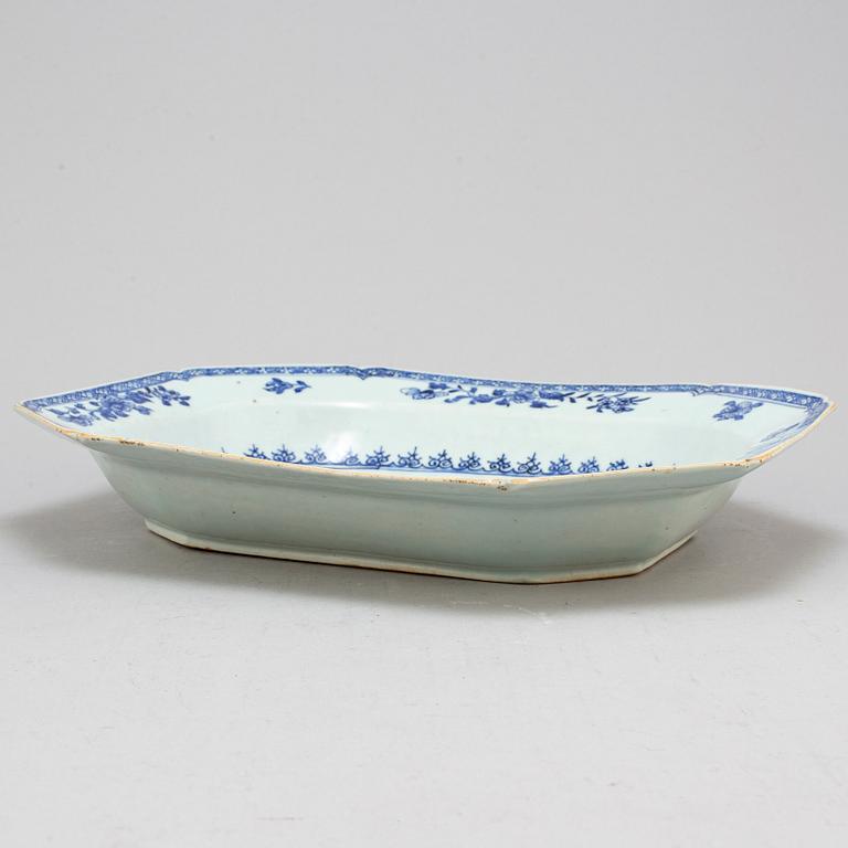 TERRIN med FAT, kompaniporslin. Qingdynastin, Qianlong (1736-95).